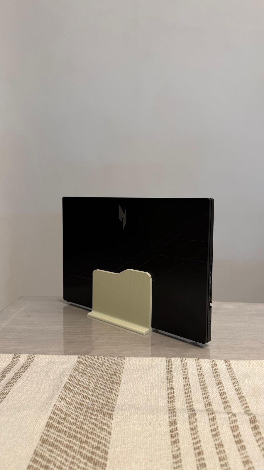 Soporte de Notebook Vertical